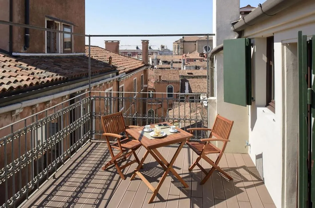 Celestina Grand Canal Apartment Venice